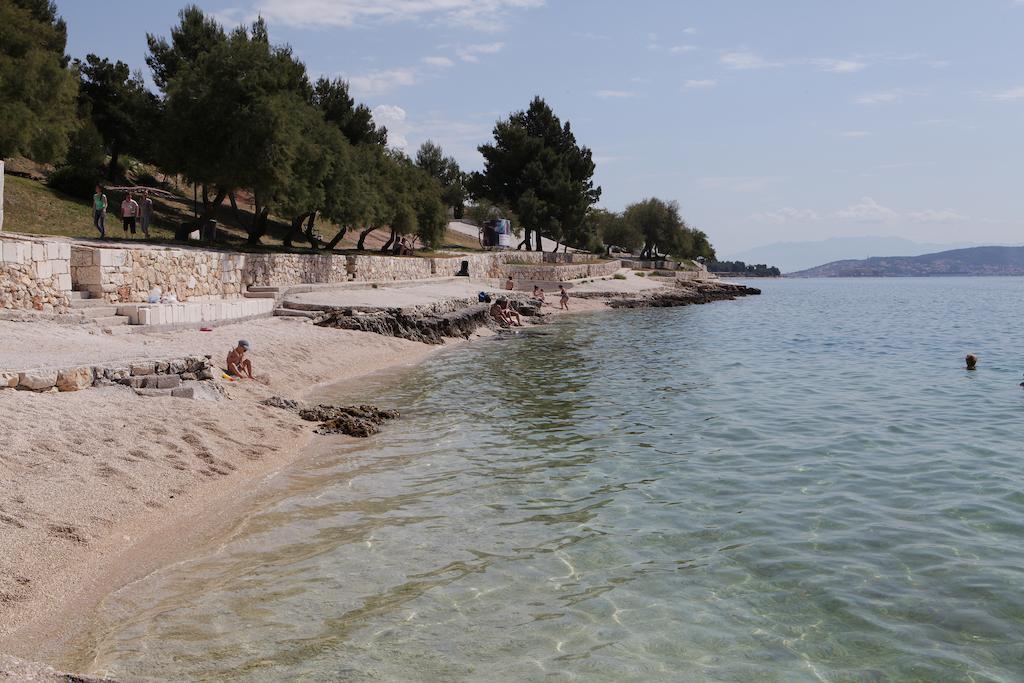 Villa Iris Apartments Seget Vranjica Εξωτερικό φωτογραφία