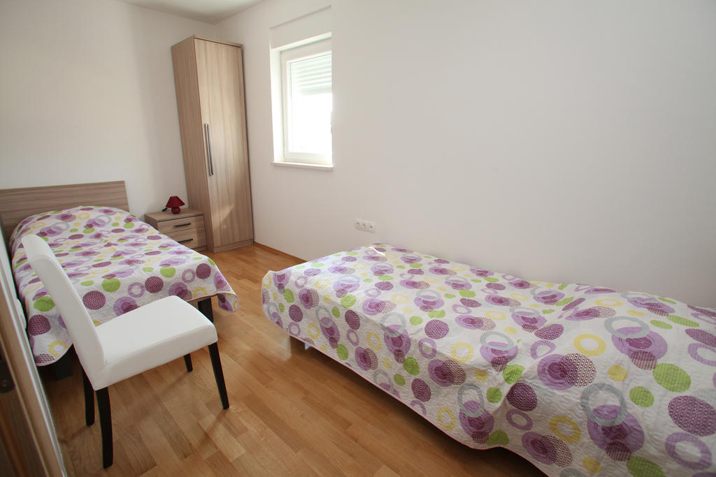 Villa Iris Apartments Seget Vranjica Εξωτερικό φωτογραφία
