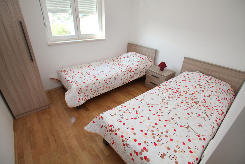 Villa Iris Apartments Seget Vranjica Εξωτερικό φωτογραφία