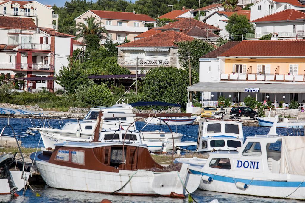 Villa Iris Apartments Seget Vranjica Εξωτερικό φωτογραφία